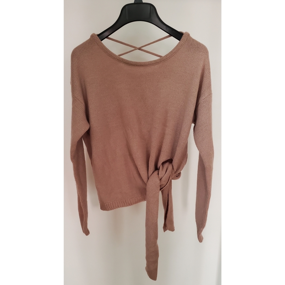 New without tag tie front sweater